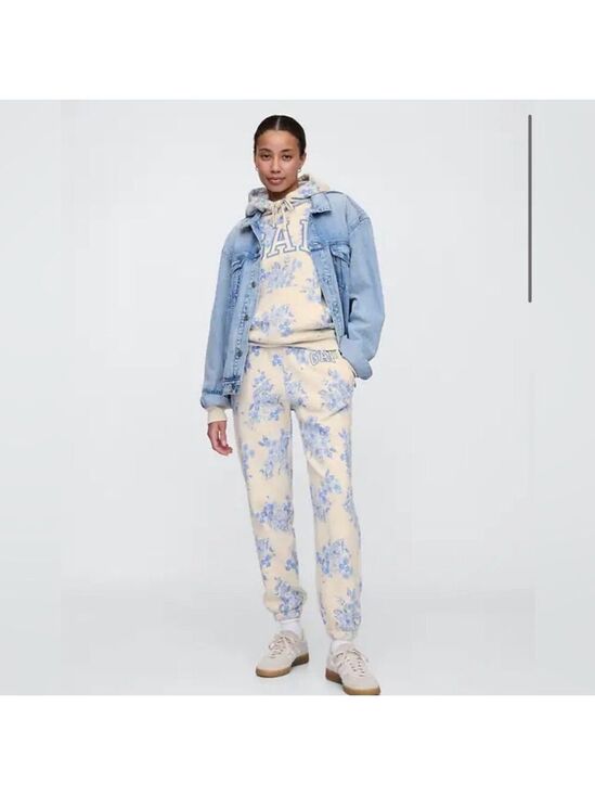GAP Pants - Gap Heritage Logo Blue Floral Pull-On Sweatpants Joggers NWOT XL Loungewear